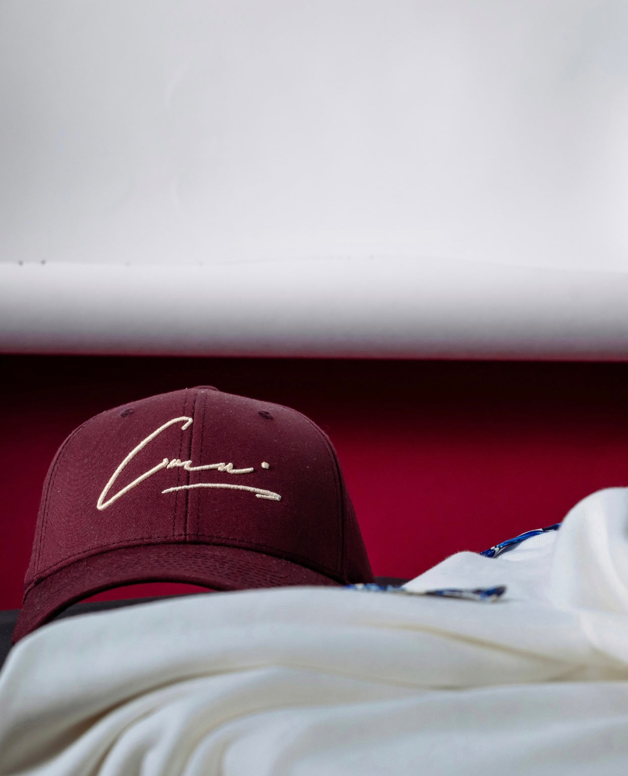 Sapcă Signature "CMN" – The Burgundy Seal (Pre-comanda 14 zile)