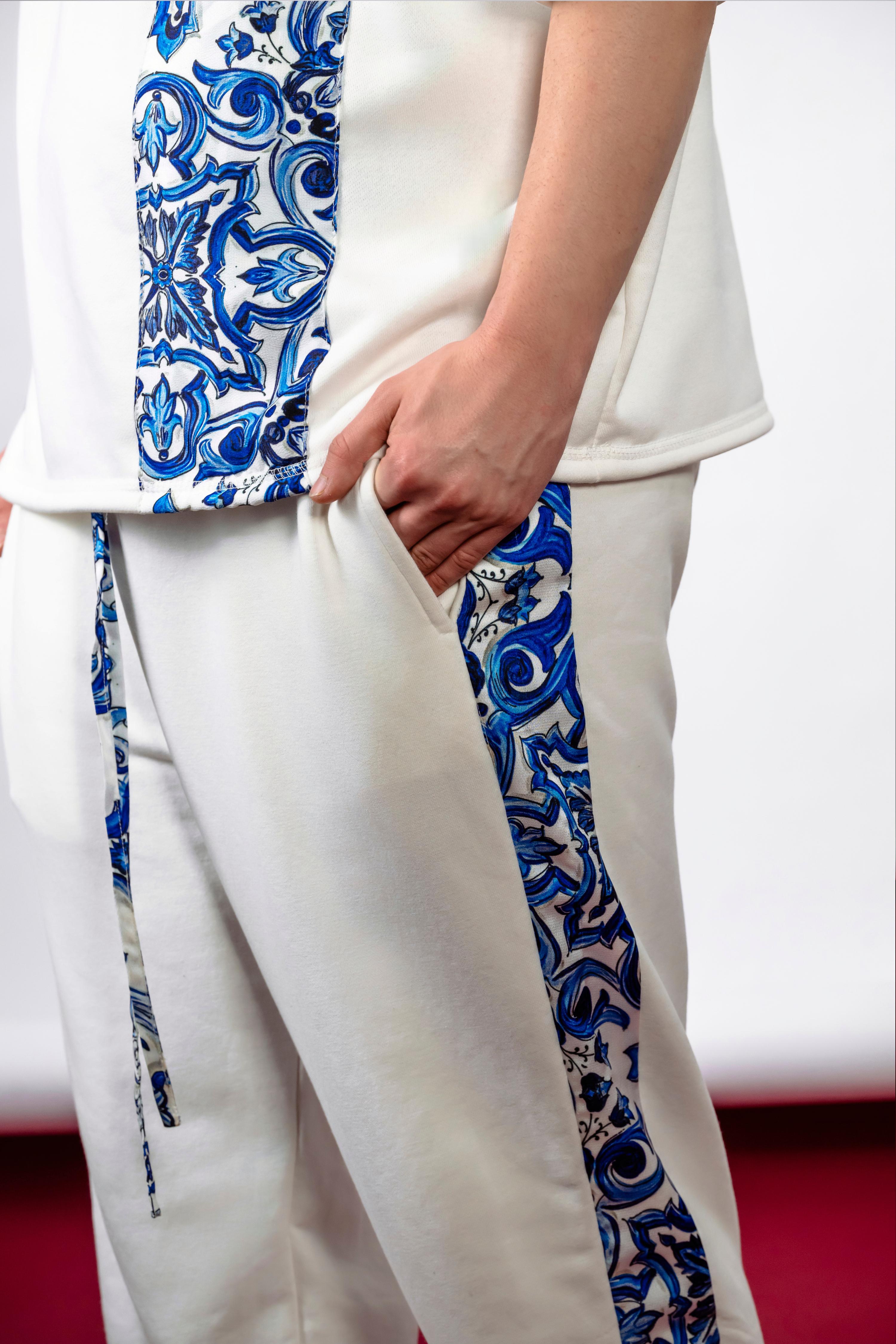 Pantaloni albi „Azzuro”