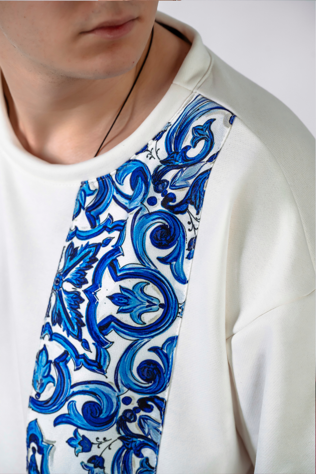 Tricou Alb "Azzuro" v2 – Mediterranean Luxury