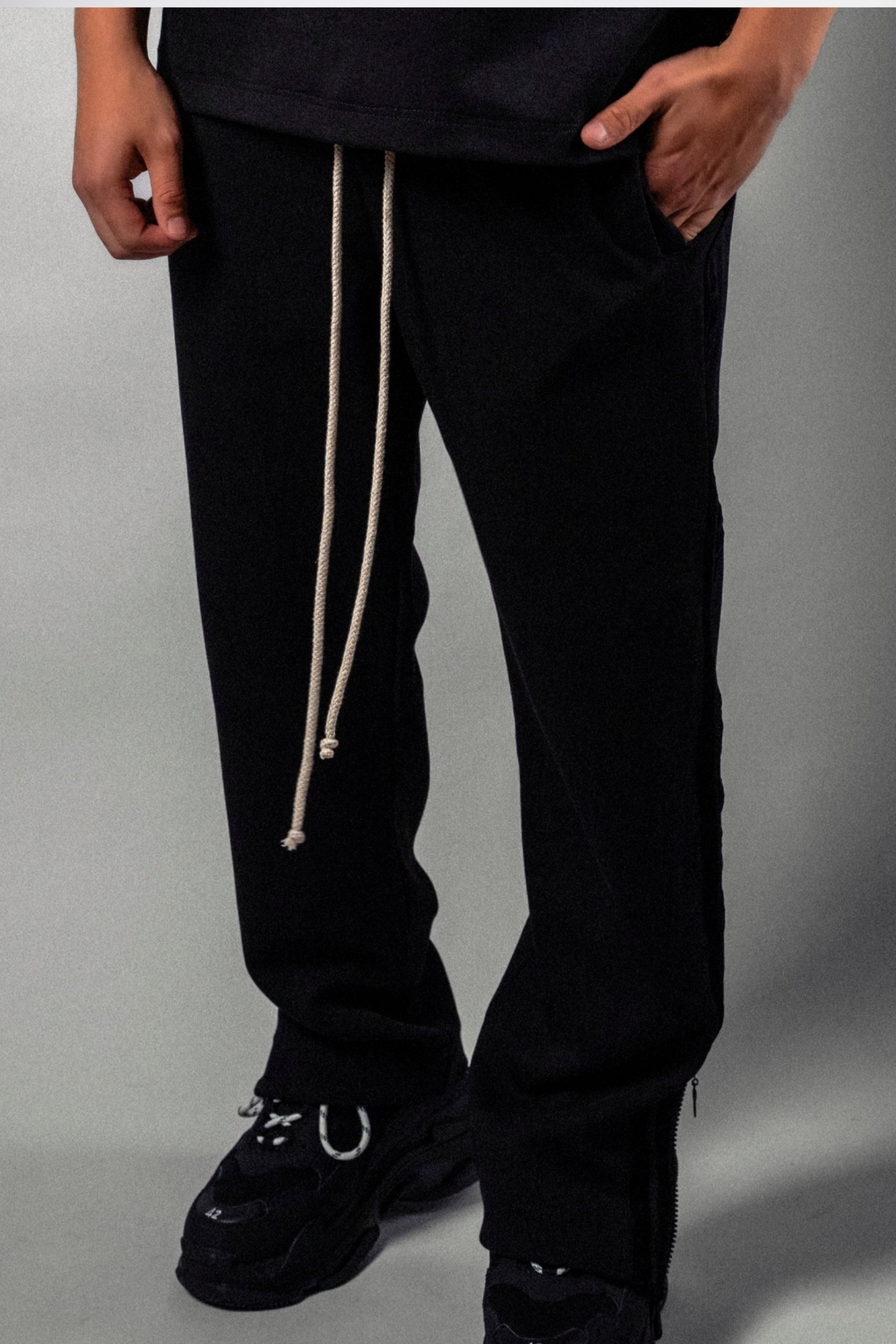 Pantaloni negri „Noir Velvet”