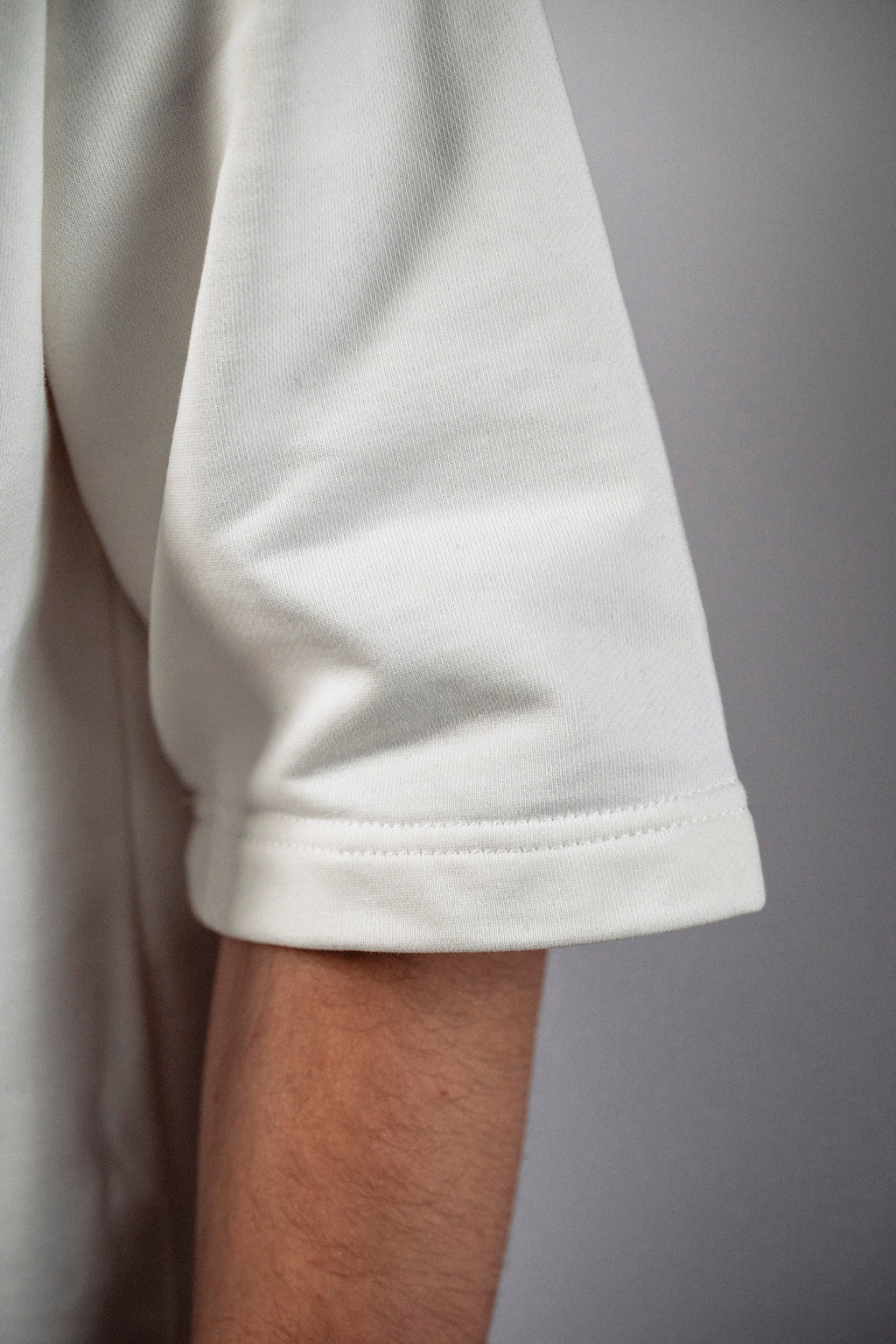 Tricou alb „Rolled”