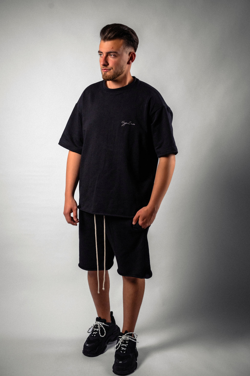 Tricou negru „Rolled”